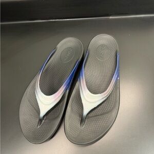 Oofos recovery sandals womens size 10